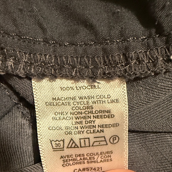 LOFT Charcoal Shorts - Picture 4 of 4